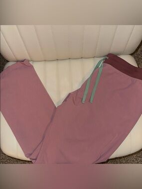 Figs Mauve scrub pants size XL